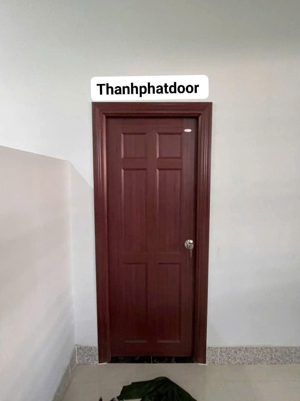 CUA NHUA DAI LOAN TP 21