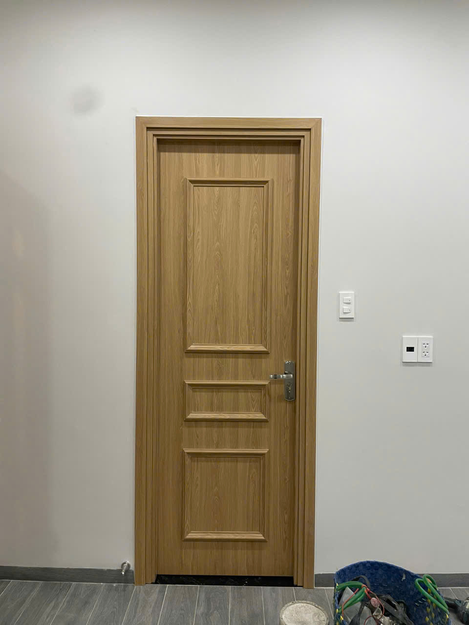 Cửa nhựa giả gỗ