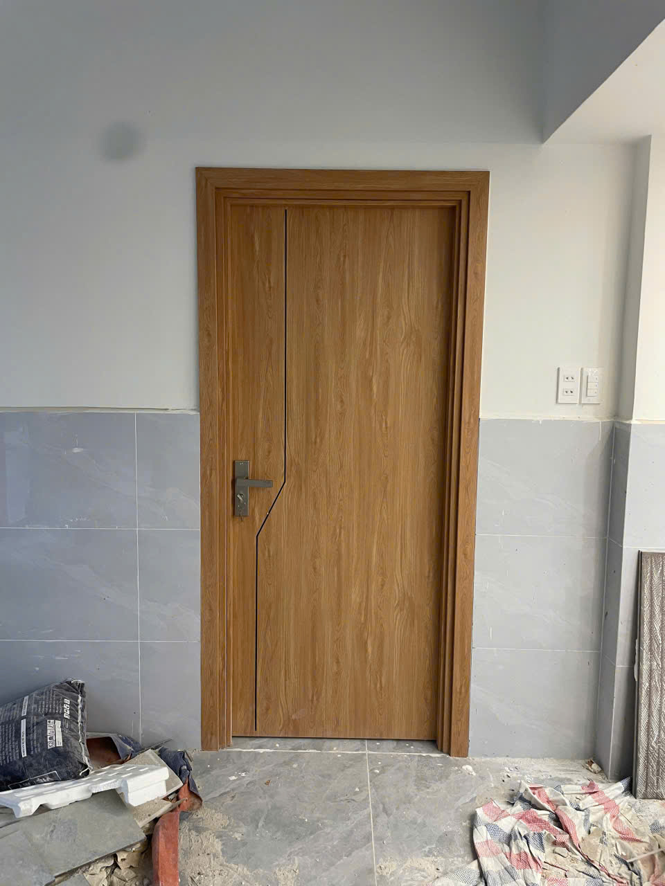 Cua nhua composite Panel